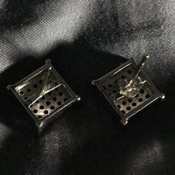 Watermelon diamond earrings - Picture 4 of 4